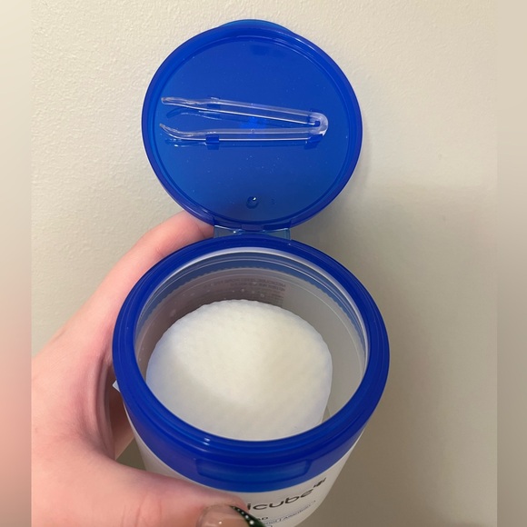 medicube blue zero pore pads - Picture 3 of 6